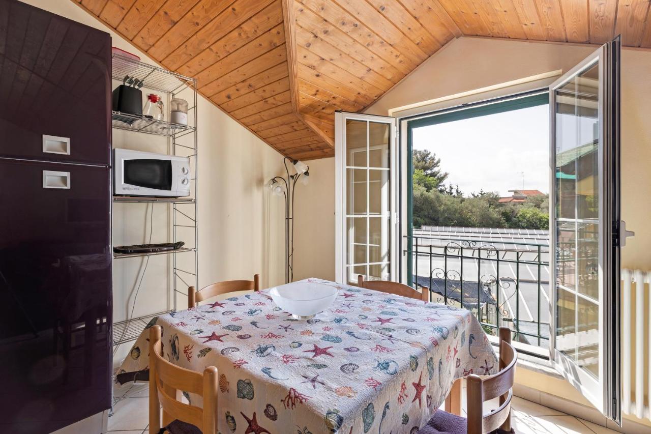 La Casa Di Lady Apartment Ceriale Luaran gambar